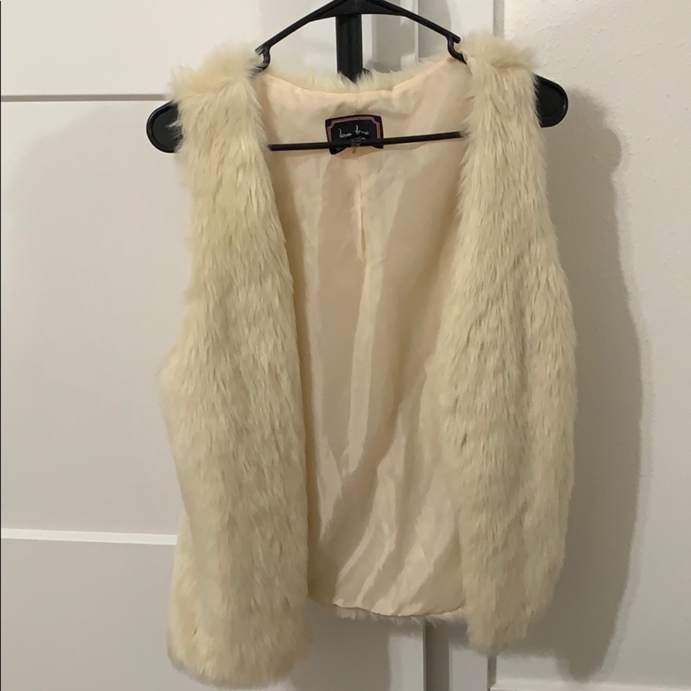 Fury white vest